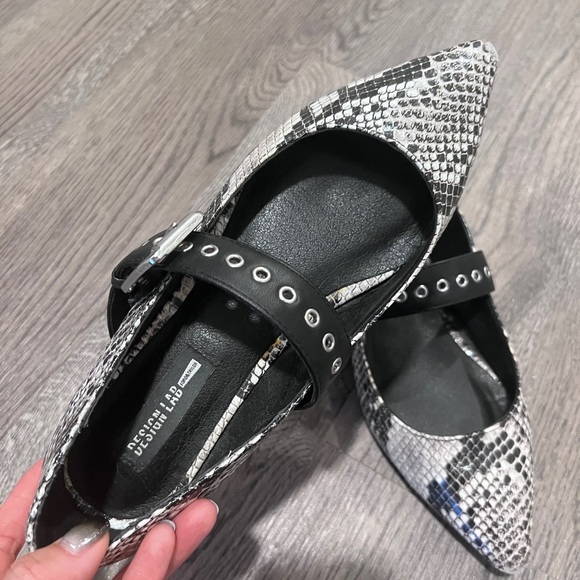 Design Lab Flats - Picture 2 of 3